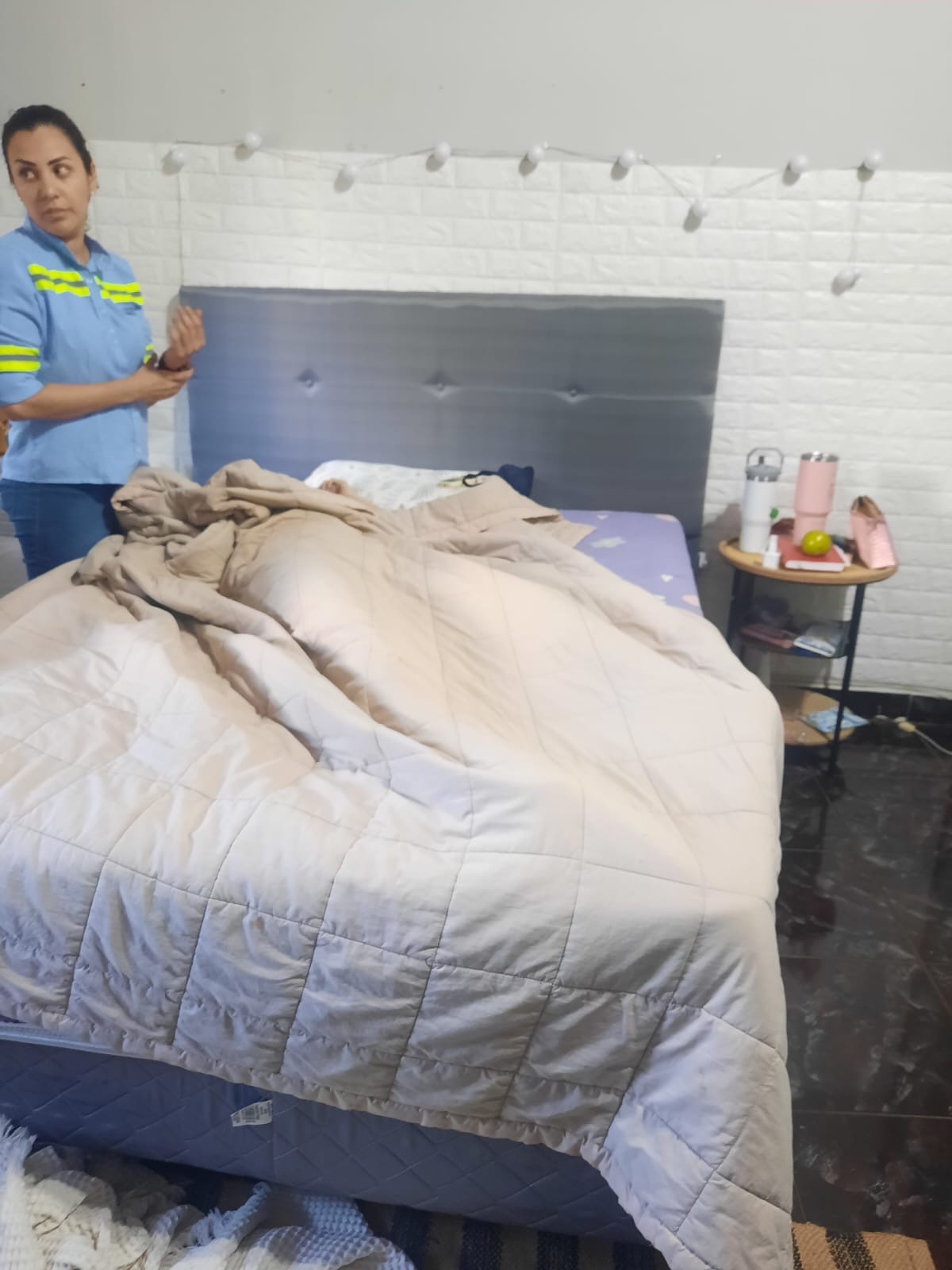 Encuentran a Pediatra muerta en su dormitorio