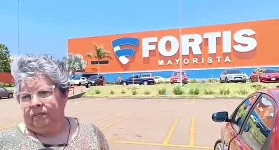 OTRO CASO DE ROBO DE PERTENENCIAS  EN EL ESTACIONAMIENTO DE FORTIS CDE